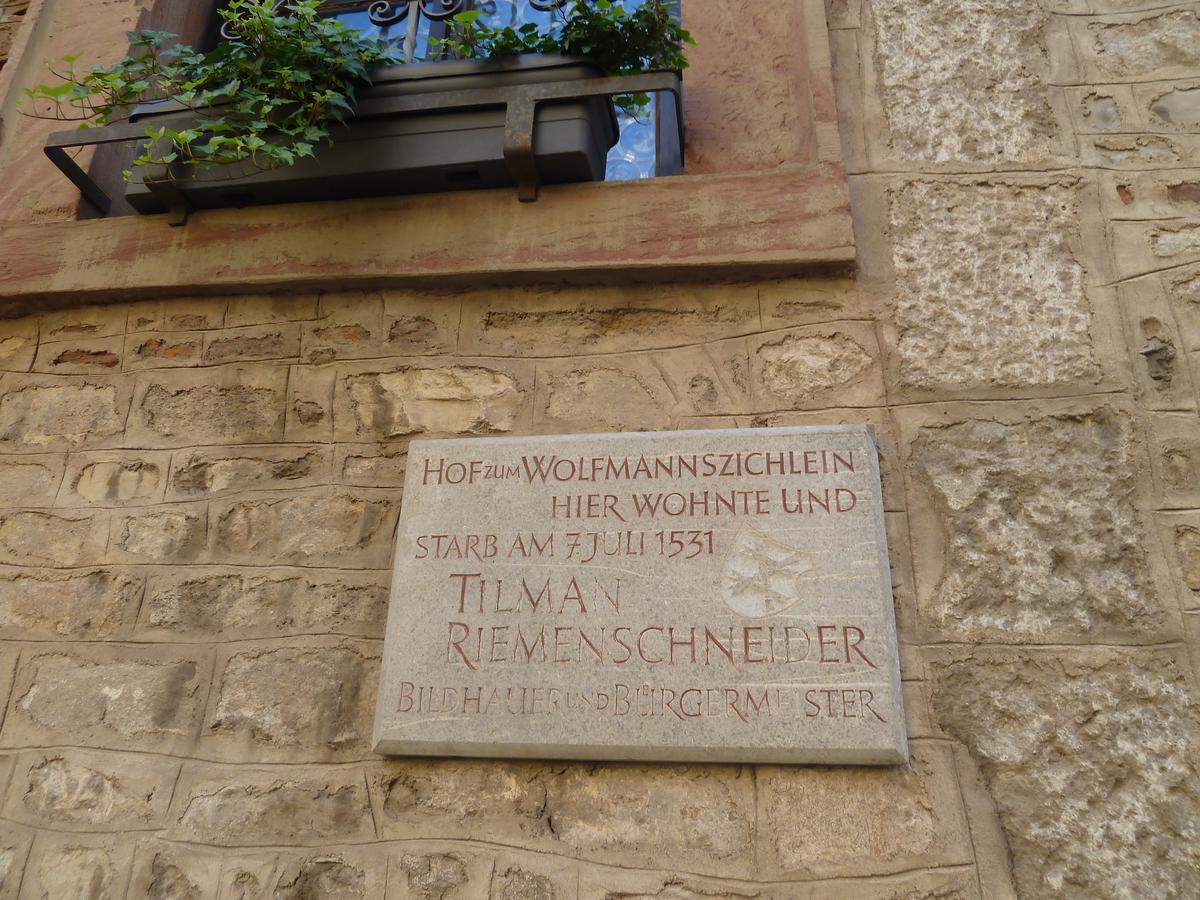 ヴュルツブルクWohnen Im Riemenschneiderhausアパートメント エクステリア 写真